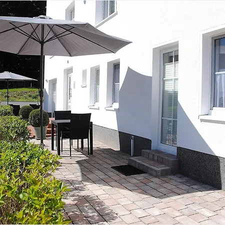 Ferienwohnung In Sassnitz Esterno foto