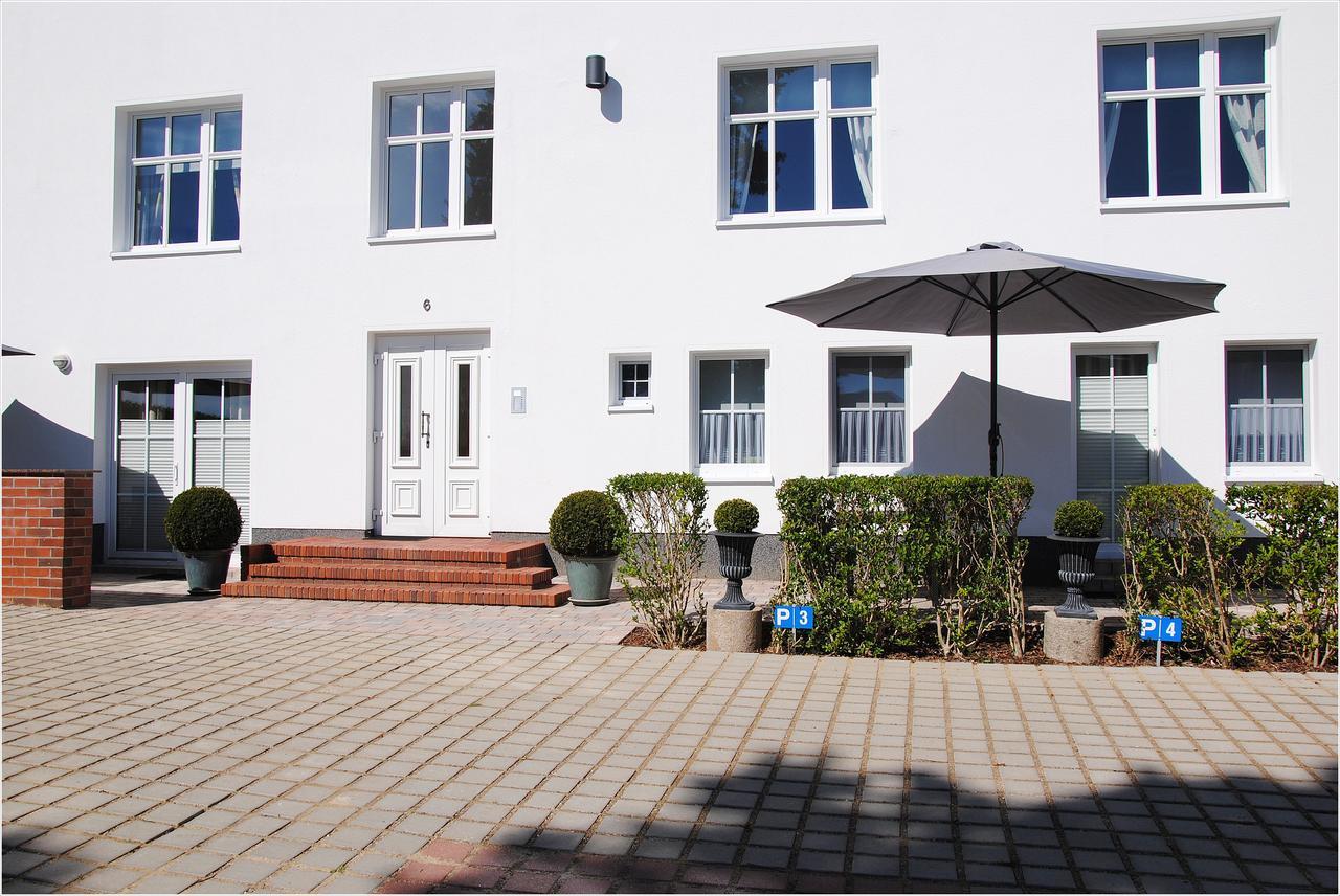Apartment In *